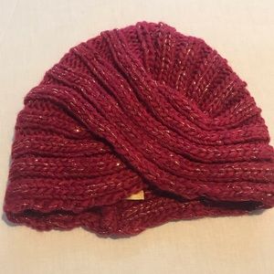 NWOT Anthropologie Red/Gold Turban Beanie